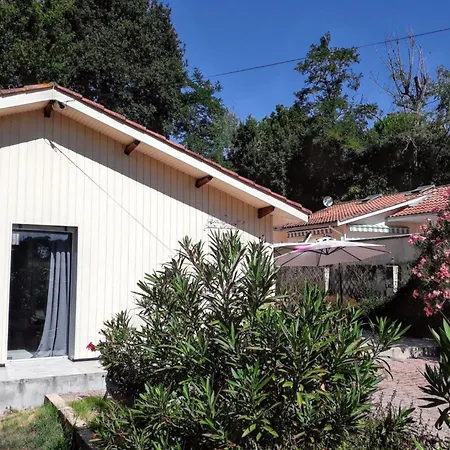 Charmante Maison Avec Jardin A Arcachon, Parfaite Pour 6 Personnes * ארסשון