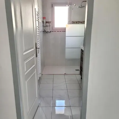 Charmante Maison Avec Jardin A Arcachon, Parfaite Pour 6 Personnes Arcachón