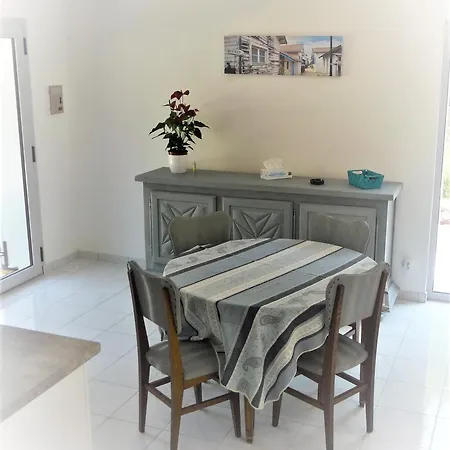 Сasa de vacaciones Charmante Maison Avec Jardin A Arcachon, Parfaite Pour 6 Personnes *
